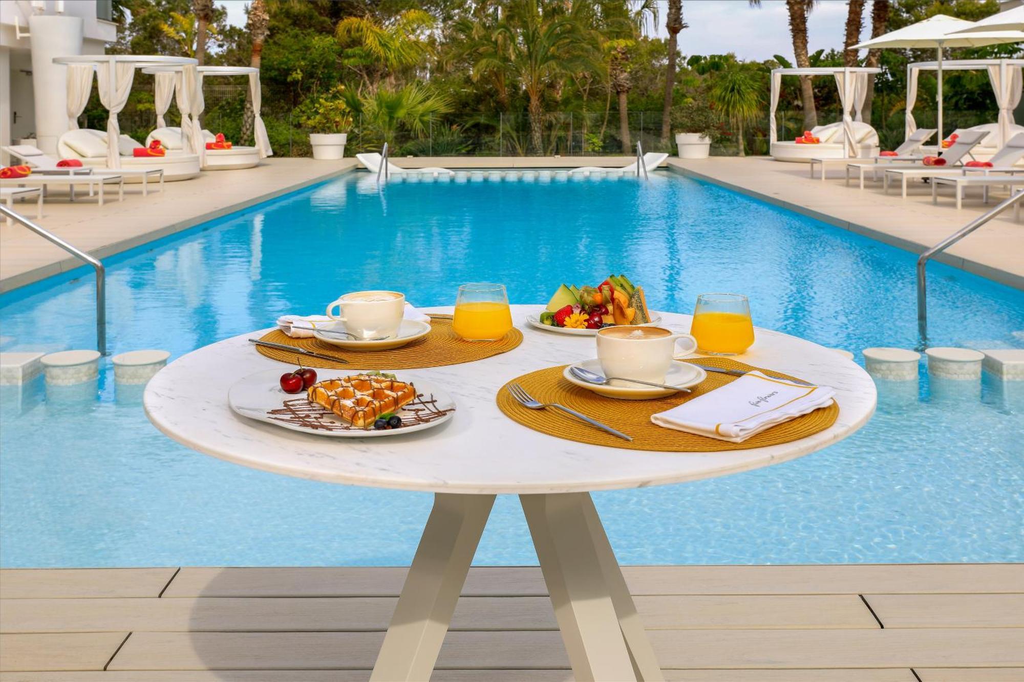 Five Flowers Hotel Formentera, Member Of Melia Collection Es Pujols Exterior photo