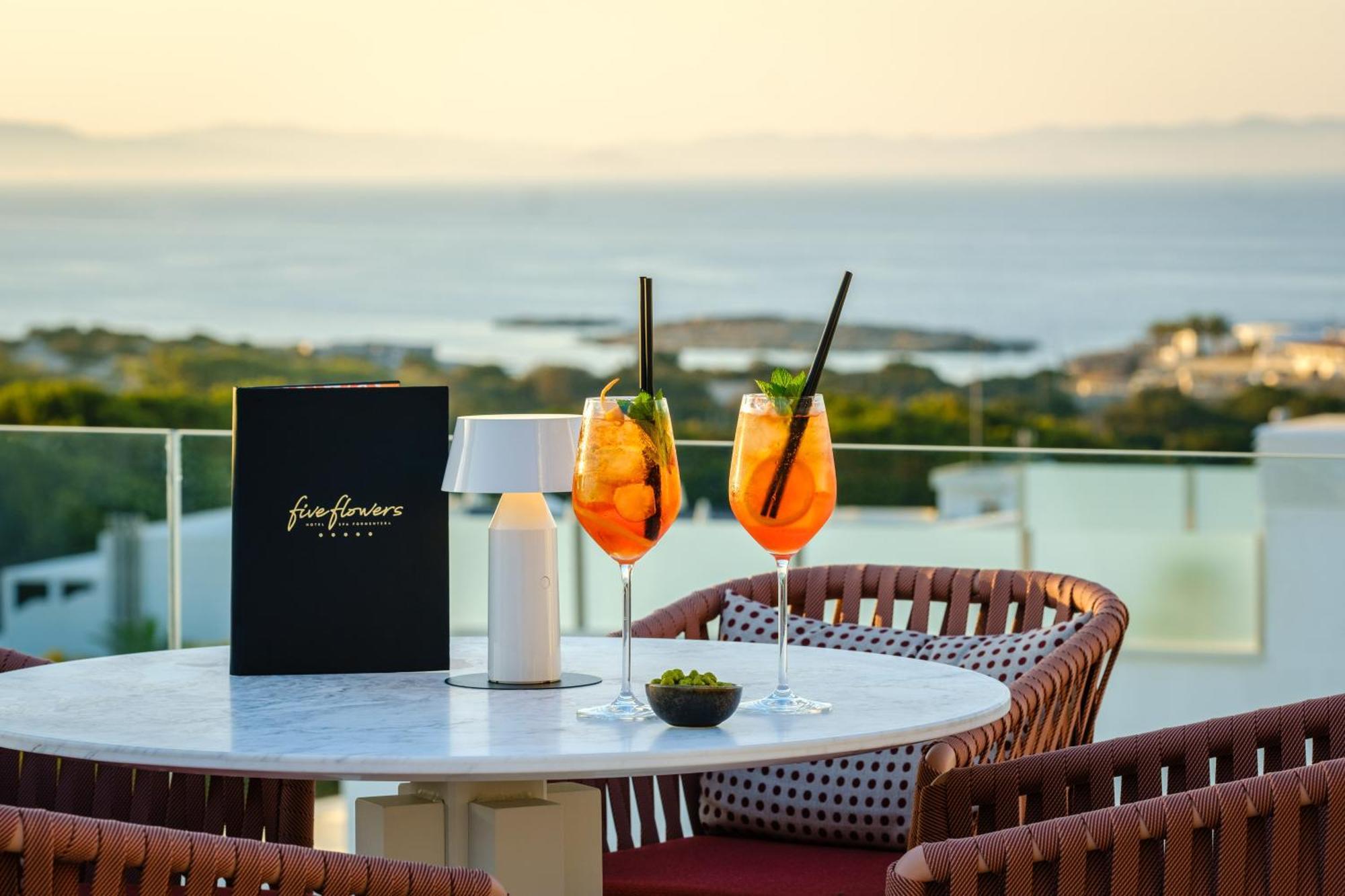 Five Flowers Hotel Formentera, Member Of Melia Collection Es Pujols Exterior photo