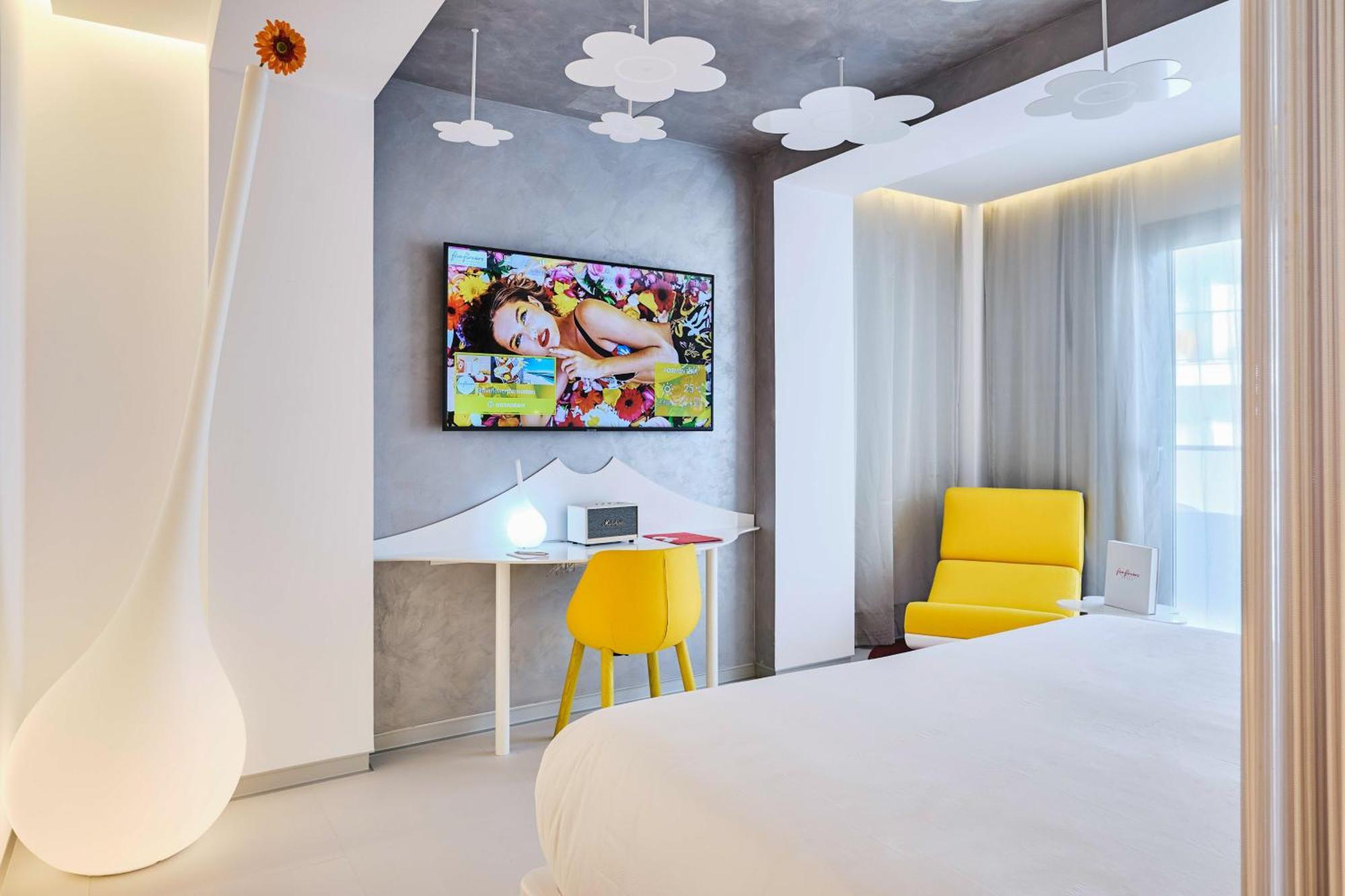 Five Flowers Hotel Formentera, Member Of Melia Collection Es Pujols Exterior photo